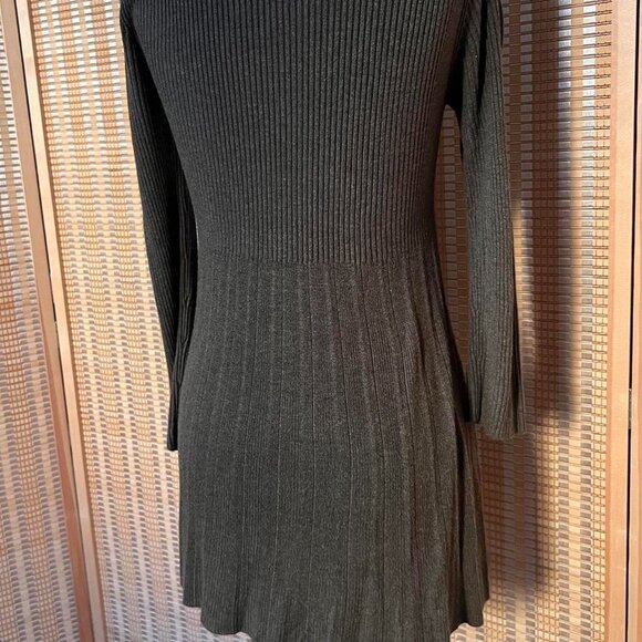 Max studio greenish grey babydoll knit 3/4 sleeve sweater - Picture 3 of 5
